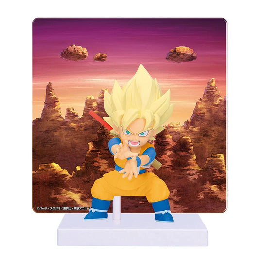 Figurine Goku Dragon Ball DAIMA de 7 cm de Banpresto avec panneau décoratif de 13 cm, détail coloré et sculpté.