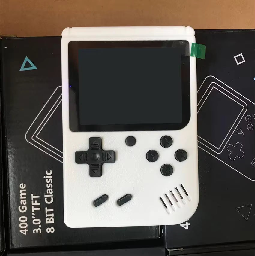 Console de jeu rétro portable avec écran couleur, 400 jeux intégrés, compacte et idéale pour enfants et adultes.