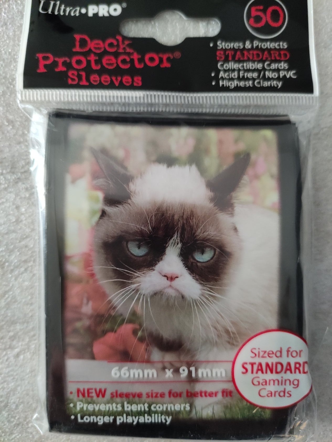 Lot de 50 protège-cartes Ultra Pro pour jeux et TCG, sleeves de protection premium avec design Grumpy Cat.